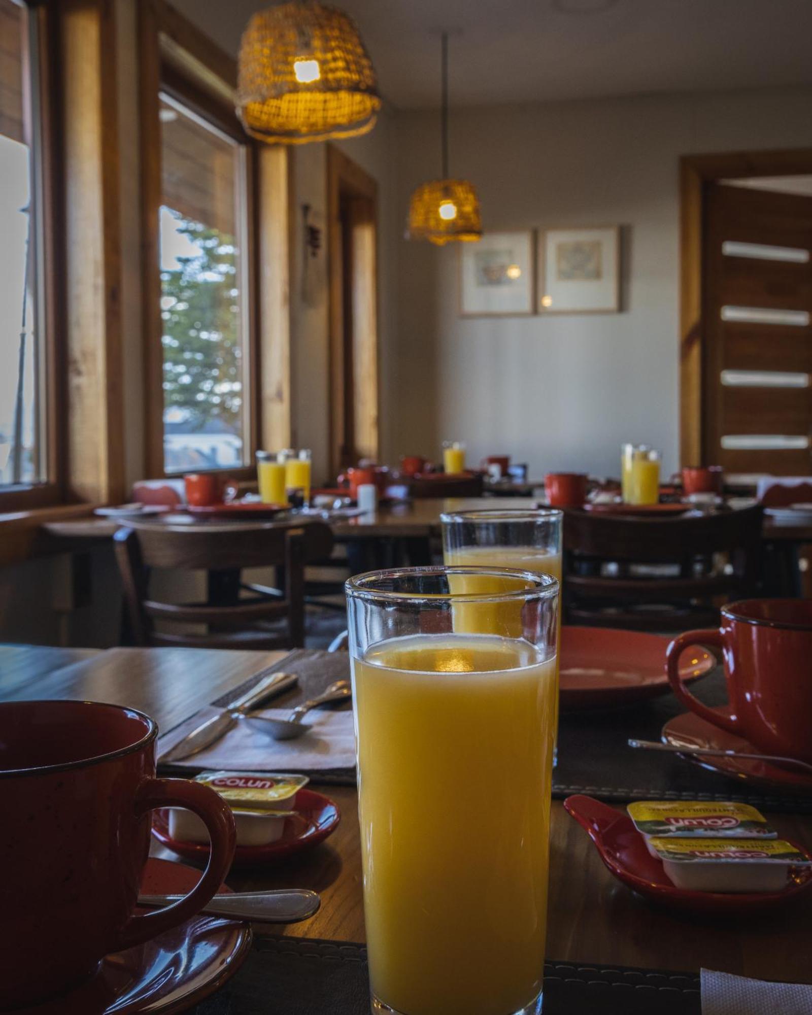 Hotel Fiofio Spa Puerto Williams Buitenkant foto