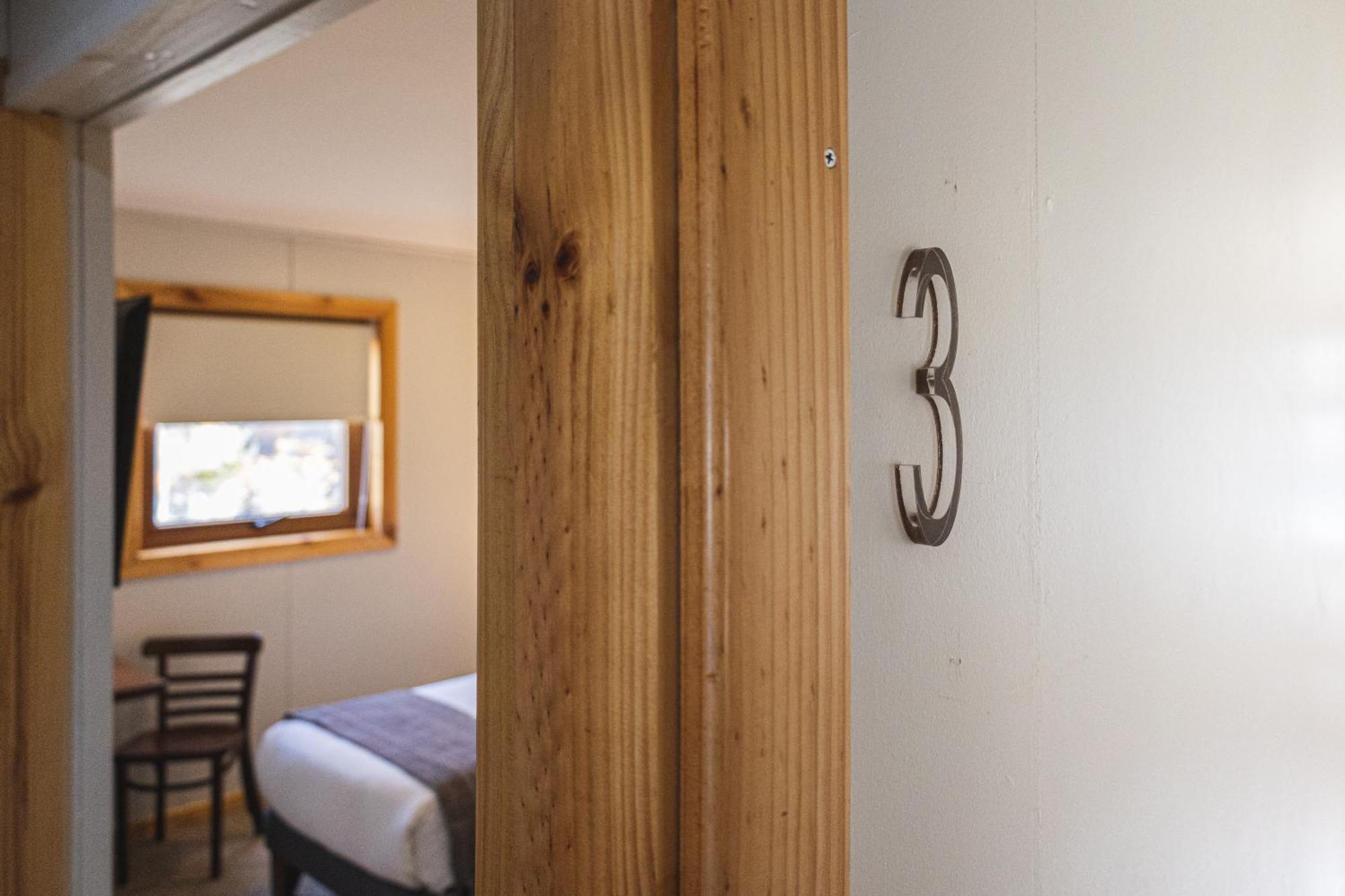 Hotel Fiofio Spa Puerto Williams Buitenkant foto
